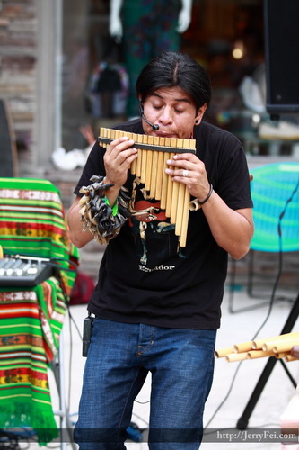 Pedestrian Sundays in Kensington Market. June 26th, 2011.