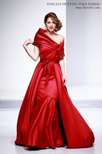 The Heart Truth Fashion Show 2012 - Model: Pascale Hutton, Designer: Paul Hardy