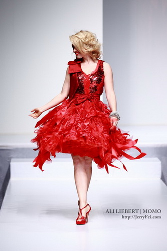 The Heart Truth Fashion Show 2012 - Model: Ali Liebert, Designer: Momo