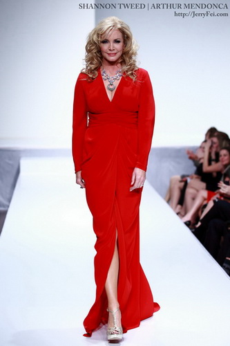 The Heart Truth Fashion Show 2012 - Model: Shannon Tweed-Simmons, Designer: Arthur Mendonça