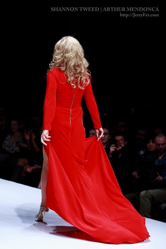 The Heart Truth Fashion Show 2012 - Model: Shannon Tweed-Simmons, Designer: Arthur Mendonça