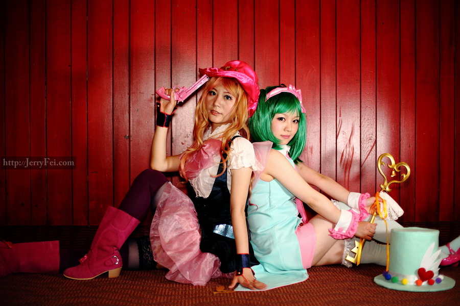 Photos of Macross Cosplay by Ansa Mao and Amy Yao